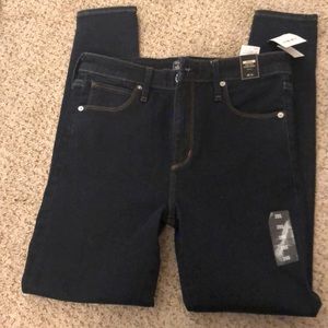 NWT Abercrombie Simone Skinny jeans size 6 short